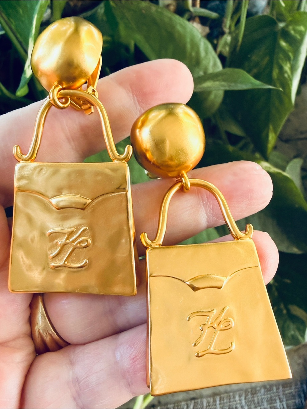 KARL LAGERFELD Gold Handbag Earrings✨STUNNING ✨Dangle Drop CLIP-ON